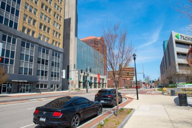 Toledo modern şehir N Summit Caddesi üzerinde Promenade Park, Toledo, Ohio OH, ABD. 