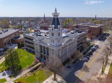 Monroe Bölge Mahkemesi ve Monroe Belediye Binası manzaralı E 1. Cadde tarihi Monroe, Michigan MI, ABD. 