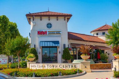 Santa Clara Şehir Merkezi tarihi ticari binalar El Camino Real Santa Clara, Kaliforniya 'nın tarihi şehir merkezinde, ABD. 