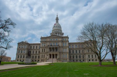 Michigan Eyalet Meclisi, Michigan Eyaleti 'nin 100 N Capitol Bulvarı, Lansing, Michigan MI, ABD' deki yasama hükümetidir.. 