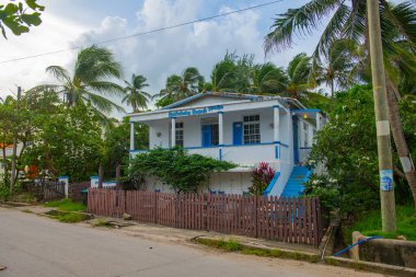Bathsheba, Saint Joseph, Barbados 'daki Bathsheba Plajı' ndaki tarihi sahil evi.. 