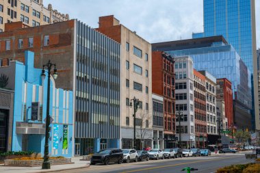 Woodward Bulvarı 'ndaki tarihi ticari binalar Detroit şehir merkezindeki Grand Circus Park, Michigan MI, ABD.