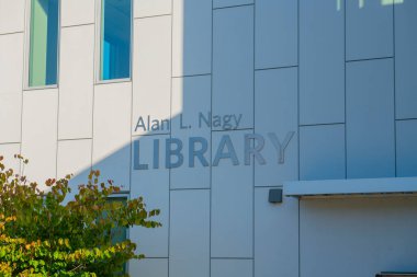 Newark Halk Kütüphanesi (Alan L. Nagy Kütüphanesi) Newark Şehir Merkezi, Newark Bulvarı, ABD.