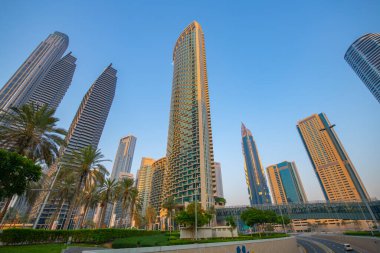 Burj Vista Kulesi Sheikh Mohammed bin Rashid Bulvarı 'nda, El Hekma Kulesi ve Sofitel Oteli' nin arkasında, Burj Khalifa 'da, Dubai şehir merkezinde, BAE.