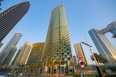 Burj Vista Kulesi, Şeyh Muhammed bin Rashid Bulvarı, Burç Halife Bölgesi, Dubai şehir merkezi, BAE.