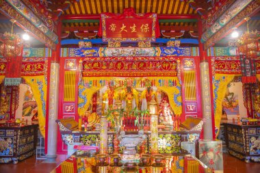 Yonghu Gong Tapınağı, Çin 'in Fujian Eyaleti' nin tarihi Xiamen şehrindeki bir köy olan Zeng Cuo 'daki Deniz Mazu Tanrıçası' na adanmış Mazu tapınağıdır..