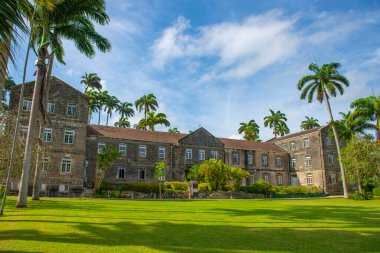 Codrington Koleji, Barbados, Saint John 'da bulunan bir Anglikan teoloji koleji. Bu üniversite Amerika 'daki en eski Anglikan ilahiyat okullarından biridir..