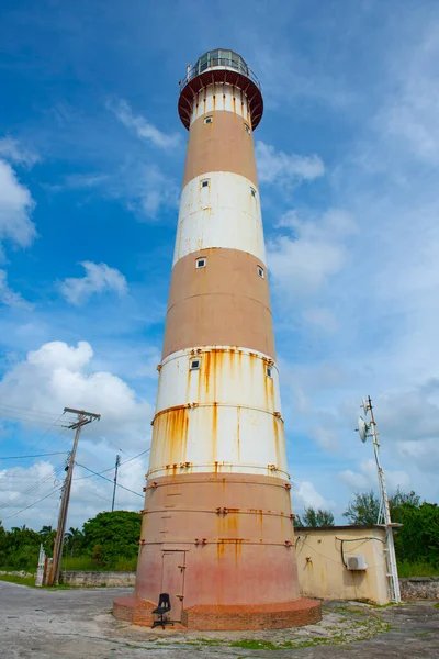 Güney Sahili 'ndeki Güney Noktası Deniz Feneri Christ Kilisesi, Barbados.