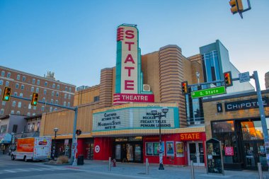 Michigan Üniversitesi 233 S State Caddesi 'ndeki Devlet Tiyatrosu tarihi Ann Arbor, Michigan MI, ABD.