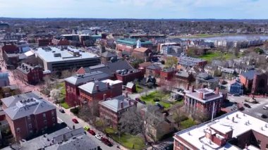 Salem tarihi şehir merkezi hava manzarası Daland House, Armory Building ve Hawthorne Hotel dahil Salem, Essex County, Massachusetts MA, ABD.