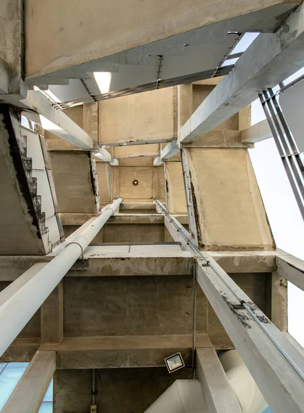 Pohled Nouzové Požární Schodiště Zadní Straně Vysoké Betonové Budovy Požární — Stock fotografie