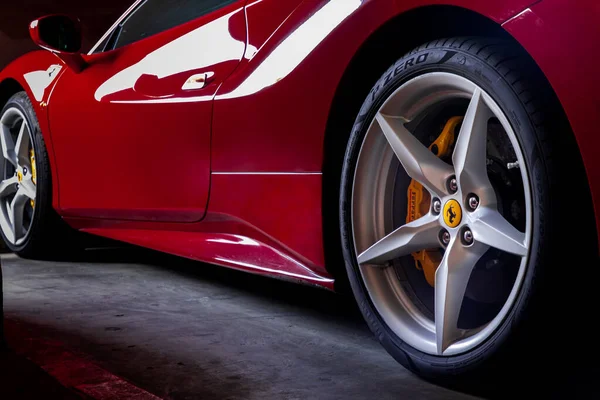 Bangkok Thailand Jan 2021 Close Wheel Red Ferrari Sports Car — Stock Photo, Image