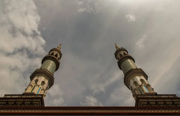 Bangkok Thailand Jun 2021 Två Torn Masjid Yusraw Eller Yusraw — Stockfoto