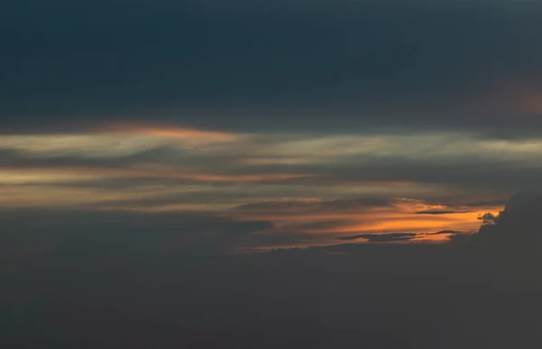 Hermoso Cielo Puesta Del Sol Por Encima Las Nubes Con — Foto de Stock