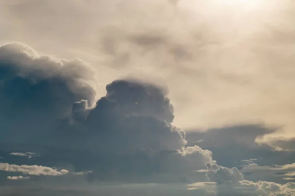 Céu Bonito Com Fundo Nuvens Suavidade Das Nuvens Brilho Céu — Fotografia de Stock