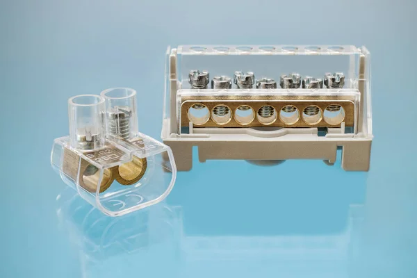 Bloques Terminales Bloques Distribución Conexión Cables Eléctricos Diferentes Voltajes Conexión —  Fotos de Stock