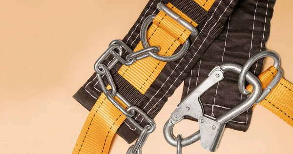 Cinturón Seguridad Para Trabajo Altura Con Mosquetón Equipo Seguridad Profesional —  Fotos de Stock