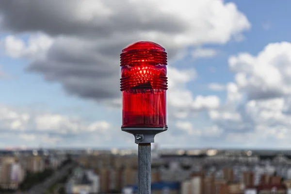 Segnale Rosso Luci Segnalazione Sul Tetto Edificio Più Piani Sullo — Foto Stock