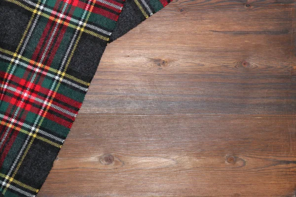 Geçmişi ve dokusu. Tahta, kiremit, yün, desenler.