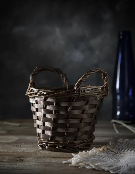 Wicker Basket Rustic Table — Stock Photo, Image