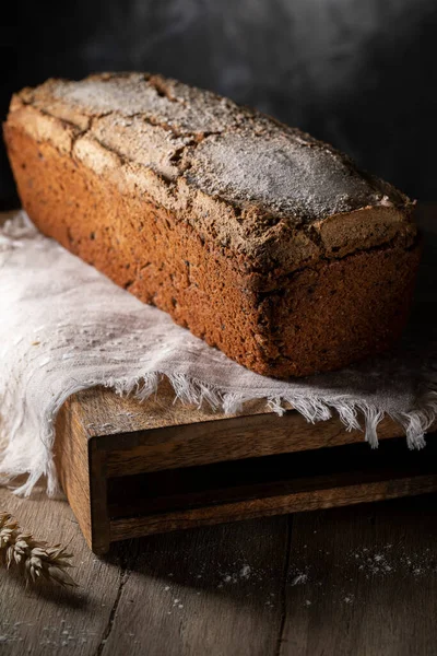 Gray Rye Bread Rustic Table — Stock Photo, Image