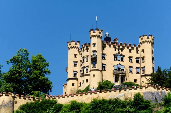 Zamek Hohenschwangau w Alpach Bawarskich, Niemcy. — Zdjęcie stockowe