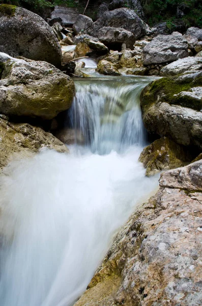 Waterfalls at the Neuschwanstein castle, Bavaria Germany. — Stock Photo, Image