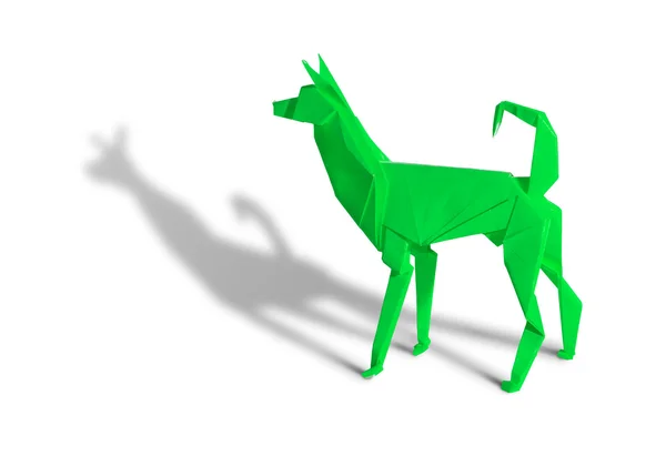 Yeşil origami köpek üzerine beyaz izole — Stok fotoğraf
