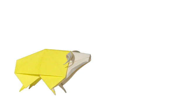 Mouton jaune Origami isolé sur blanc — Photo