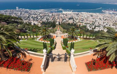 Bahai Tapınağı ve Haifa bahçelerinde