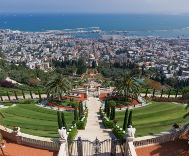 Bahai Tapınağı ve Haifa bahçelerinde