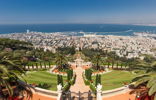 Temple Bahai et jardins à Haïfa — Photo