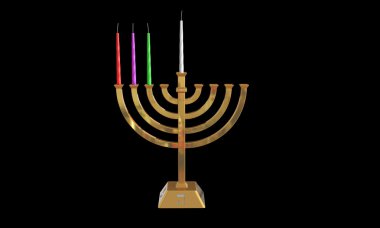 Hanuka Menora ve siyahta izole mumlar