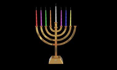 Hanuka Menora ve siyahta izole mumlar