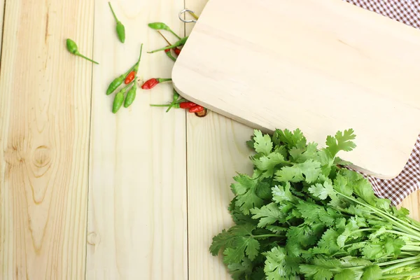 sebze ve metin için yer ile doğrama tahtası