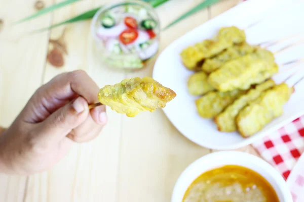 Domuz eti satay Kadınlar Elele.