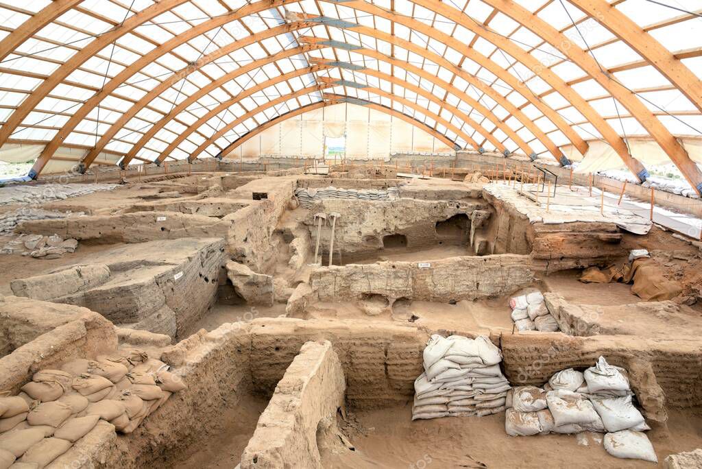 Catalhoyuk, a Neolithic city. Images from the city where people lived approximately 9000 years ago and from the excavation site. (Catalhoyuk, Konya, Turkey)