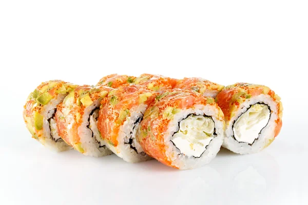 白色背景上的不典型的寿司卷 — 图库照片