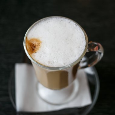 Sütlü kahve fincan