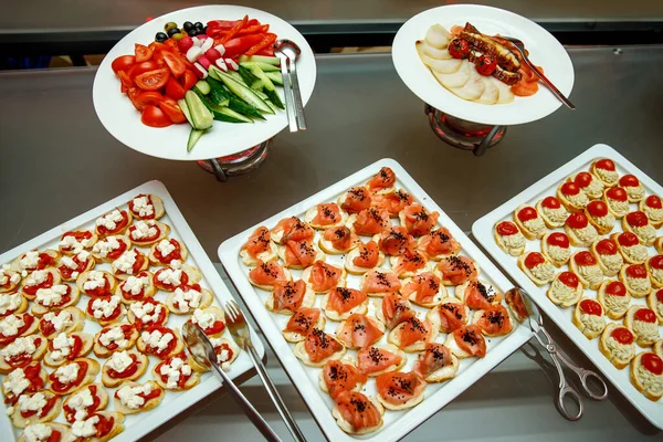 Bankett Restaurant Verschiedene Köstlichkeiten Snacks Bei Der Galaveranstaltung Verpflegung — Stockfoto