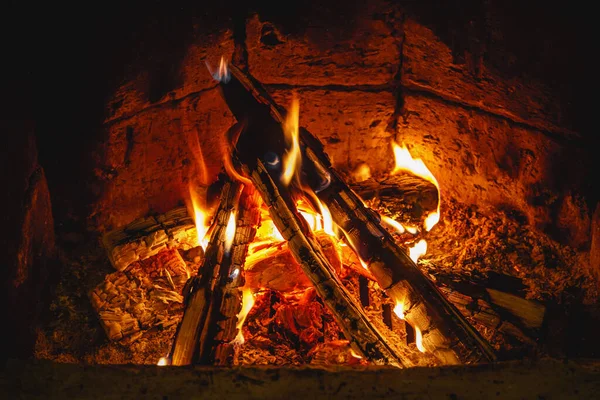 Köy Ocağı Yakacak Odun Ateş Geleneksel Fırının Içinde Yanan Odun — Stok fotoğraf