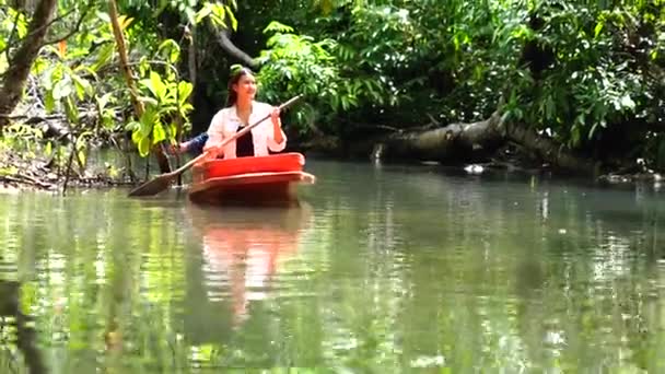 Adventure Asian Girl Backpacker Standing Tourist Boat Island Admiring Natural — Stock Video