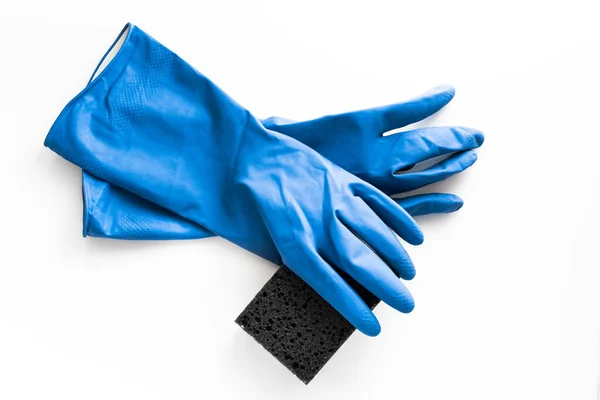 Guantes Goma Azul Para Limpiar Con Paño Sobre Fondo Blanco —  Fotos de Stock