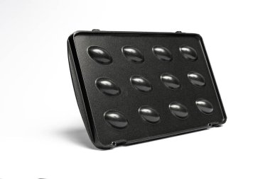 Teflon başlık eklentisi. Beyaz arkaplanda kurabiye pişirmek için başlık