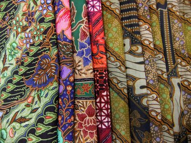 Batik fabris bir yığın