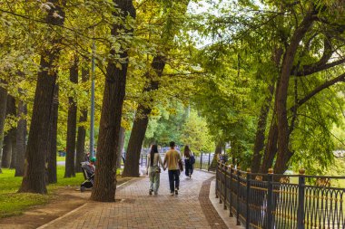 5 Eylül 2025 Central Recreation Park, Gorky Central Park of Culture and Recreation, Almaty City, Kazakistan