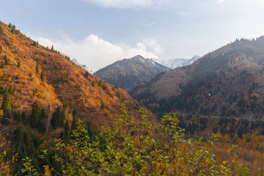 29 Eylül 2025, Medeo Shymbulak Dağı Tatil Köyü, Almaty Şehri, Kazakistan