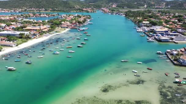 Boten Uitzicht Een Paradijselijk Strand Cabo Frio Rio Janeiro Brazilië — Stockvideo