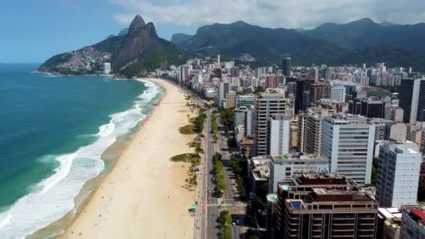 Brezilya Rio Janeiro Ipanema Sahilindeki Kıyı Kenti Manzarası Ipanema Sahilindeki — Stok video