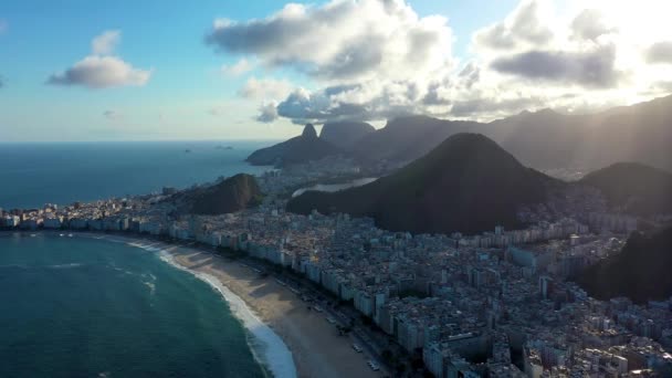 Вид Пляж Копакабана Прибрежном Городе Рио Жанейро Бразилия Вид Море — стоковое видео